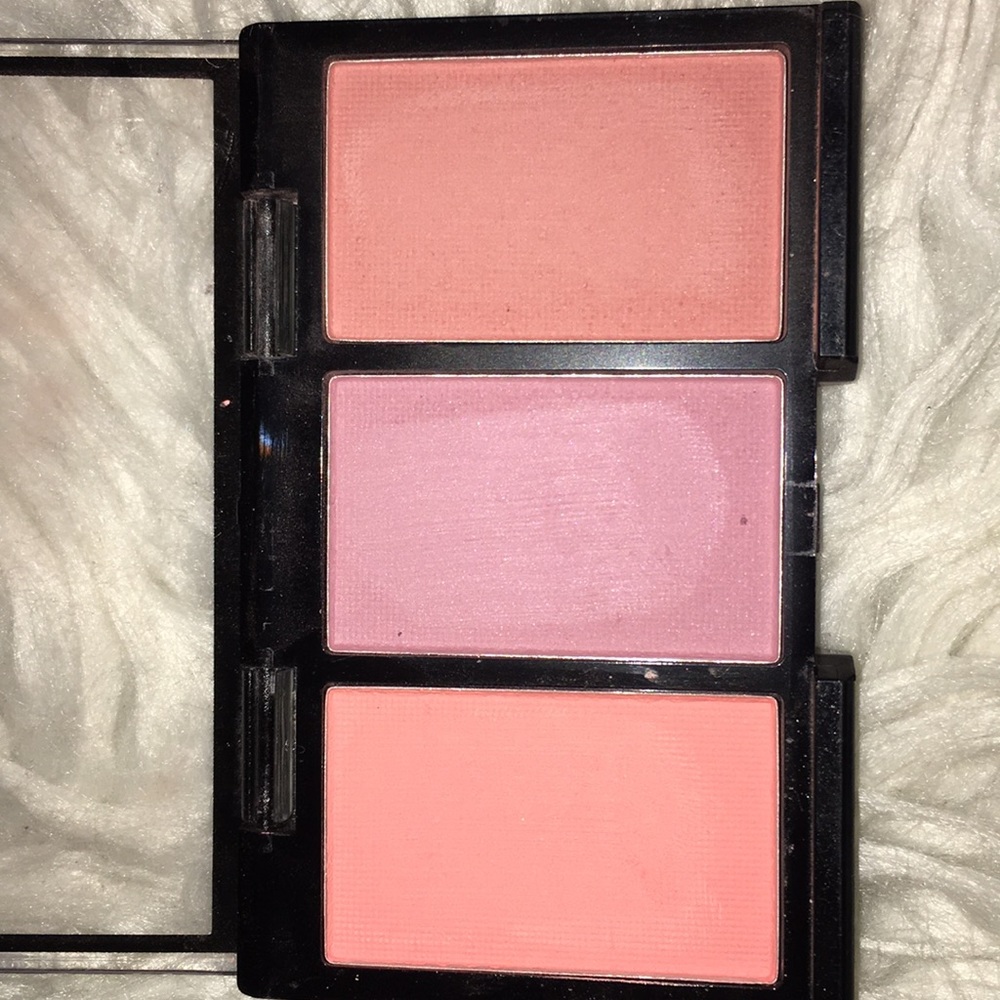 Matte blush - Picture 2 of 5